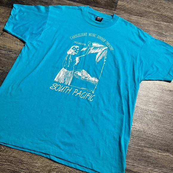 Vintage 1980's South Pacific Broadway Shirt Size XL Blue Fruit Loom Play Tee KC - Picture 2 of 4